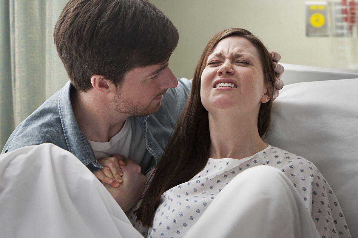 50岁做试管婴儿成功率&山大医院供卵&分娩后，护士将宝宝的屁股“怼”到产妇